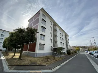 平塚高村団地35号棟【5階】の外観