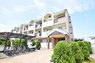 シェーネスベルク【1階】の外観