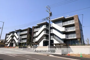 カレッジヒルズ【2階】の外観