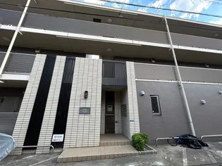 エンブレム5251【2階】の外観