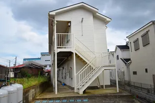 鈴川ハイツⅡ【2階】の外観