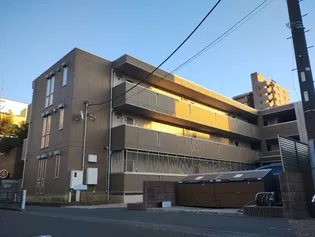 トロアモリールの画像