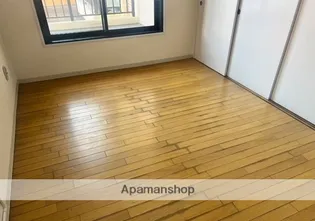 ジュネパレス大和第03【3階】の居間