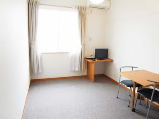 レオパレスTIGERⅡ【1階】の居間