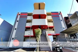 ラピスリーオ【3階】の外観