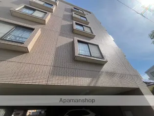 ロンシャンパレス【1階】の外観