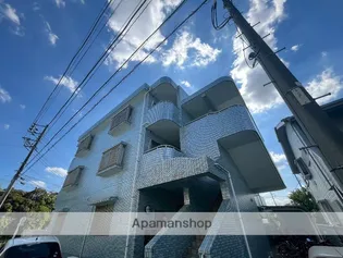 シャトー鶴嶺【1階】の外観