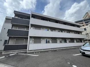 ルミエール本厚木【1階】の外観
