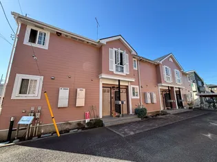 ドゥーヴァン【2階】の外観