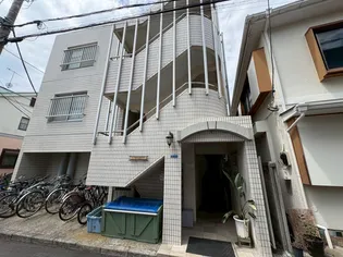 ストラット辻堂【1階】の外観