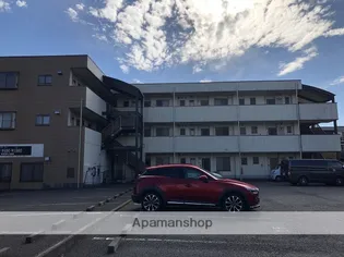 マンション東【2階】の外観