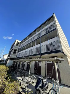 レオパレスサンコート寒川【2階】の外観