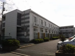 レオパレスくすの木Ⅱ【1階】の外観