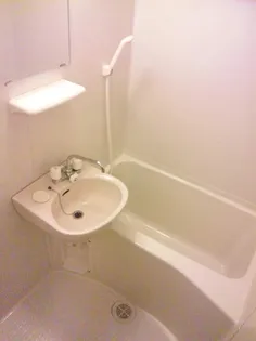 レオパレスパノラマハイツ八幡山【1階】の風呂