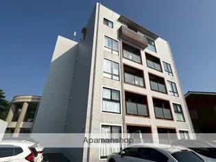 グラビス【2階】の外観