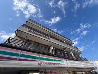 鈴与レジデンス【3階】の外観