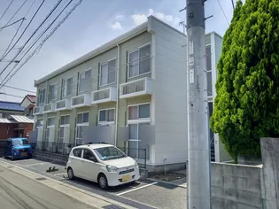 レオパレスジュネス黒部丘【1階】の外観