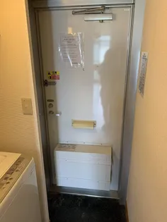 レオパレスサウスヒルパレス【1階】の玄関