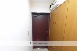 アーバンハウス西堀【2階】の玄関