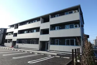 ロイヤルガーデンコート新和 A【3階】の外観