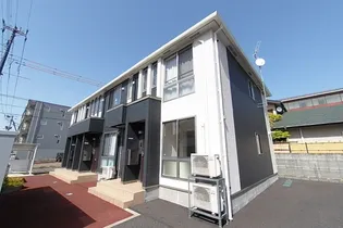 ルシアス【1階】の外観