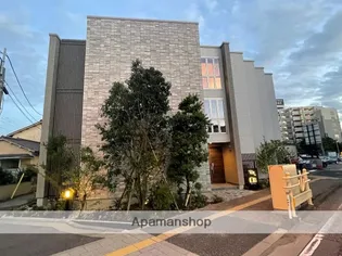 シャーメゾン万代ウェストの画像