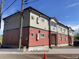 サン・コーポラス【1階】の外観