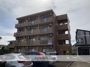 ベロウ中央【1階】の外観