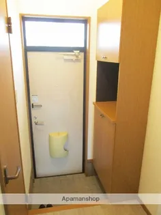 ベル・パエーゼ【1階】の玄関