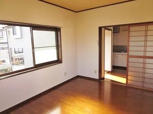 朝日ファーストハイム【2階】の居間