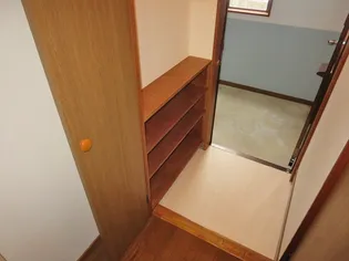 コーポ昴【105号室】の玄関