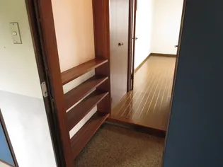 コーポ昴【203号室】の玄関