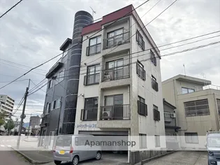 シャンポール春日の画像