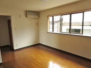 マニフィックL【105号室】の居間