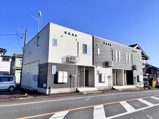 ヌーベルオーブ【2階】の外観