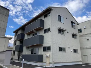 エテルノ ドス【3階】の外観