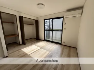 セジュール大町【105号室】の居間