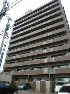 サーパス窪本町【5階】の外観