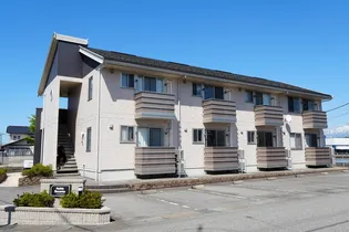 ノーブルレセンテ【2階】の外観