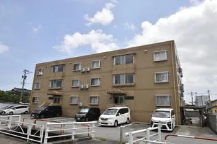 ラ・ファミール・ナガハラ【3階】の外観