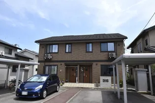 富山県富山市窪本町【テラスハウス】の外観