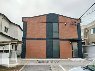 パレス窪新【2階】の外観