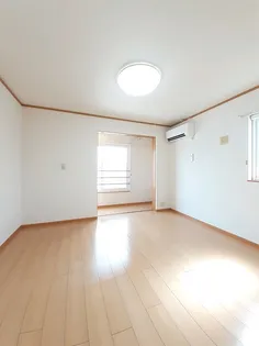 サンテェラス【2階】の居間