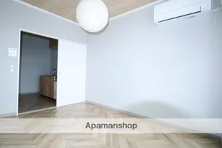 コーポ高山【203号室】の居間