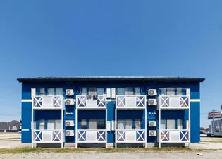 パールハイツとなみ1【2階】の外観