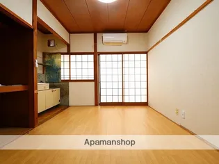 宝山荘【2階】の居間