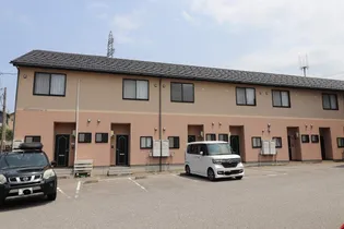 富山県富山市呉羽町【テラスハウス】の外観