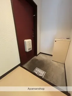 グランデ大山【4階】の玄関