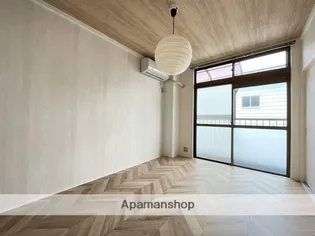 コーポ高山【3階】の居間