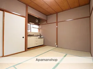 宝山荘【8号室】の居間